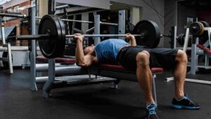 Read more about the article Exercises to Improve Bench Press at Home 2025