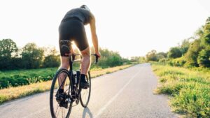 Read more about the article Unlock the Amazing Benefits of Cycling 30 Minutes a Day: Improve Health, Fitness, and Mental Well-being